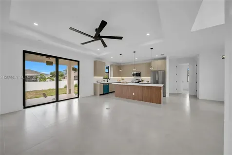 2606 40th Street SW Lehigh Acres FL 33976