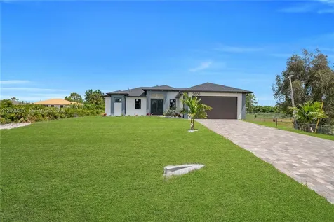 2606 40th Street SW Lehigh Acres FL 33976