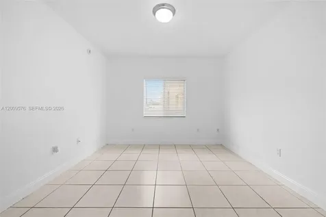 2461 W 78th Street Hialeah FL 33016