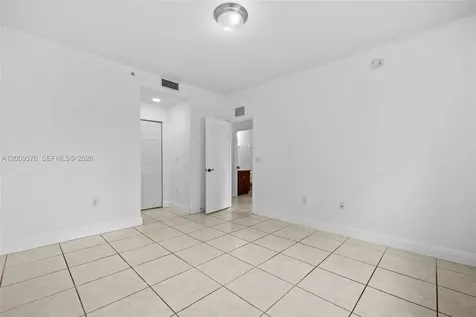 2461 W 78th Street Hialeah FL 33016