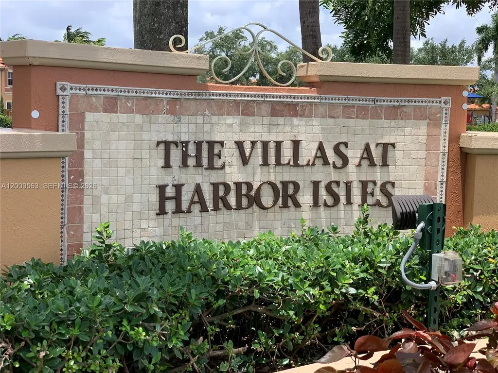 4944 Windward Way Dania Beach FL 33312