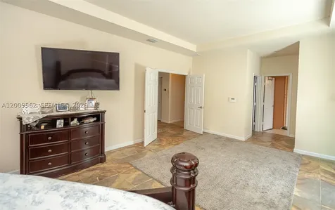 2604 NE 1st Street Homestead FL 33033