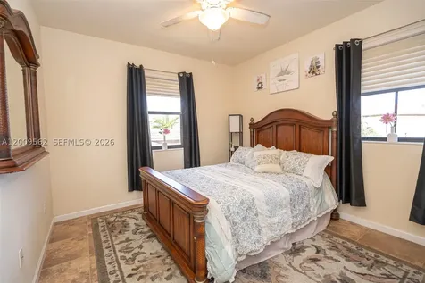2604 NE 1st Street Homestead FL 33033