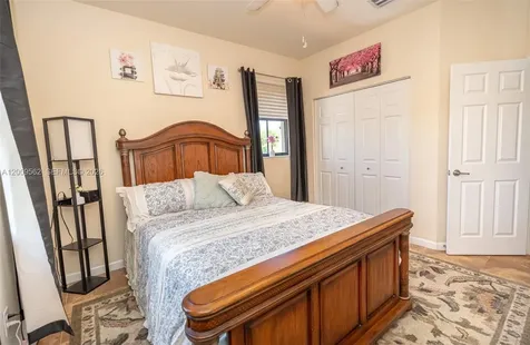 2604 NE 1st Street Homestead FL 33033