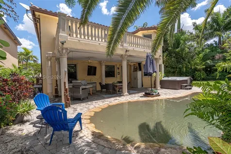 2604 NE 1st Street Homestead FL 33033