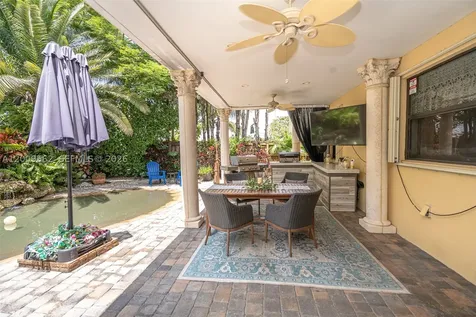 2604 NE 1st Street Homestead FL 33033
