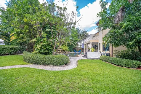 2604 NE 1st Street Homestead FL 33033