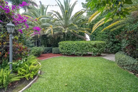 2604 NE 1st Street Homestead FL 33033