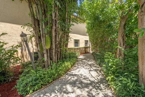2604 NE 1st Street Homestead FL 33033