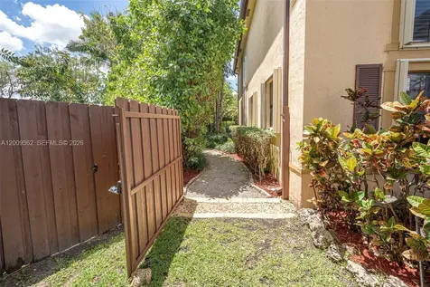 2604 NE 1st Street Homestead FL 33033