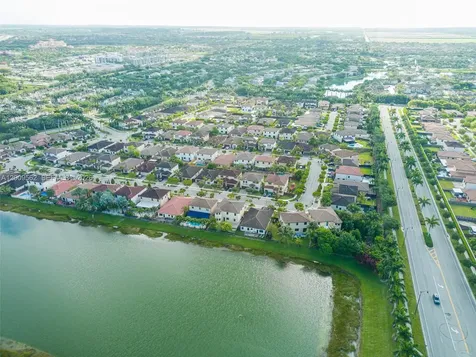 2604 NE 1st Street Homestead FL 33033