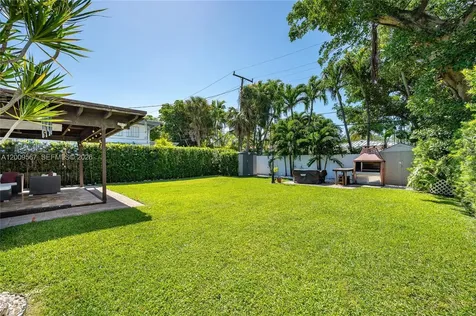 1756 71st Street Miami Beach FL 33141