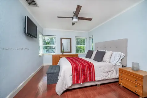 1756 71st Street Miami Beach FL 33141