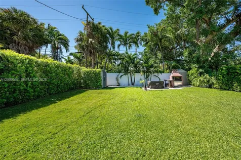 1756 71st Street Miami Beach FL 33141