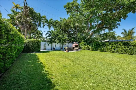 1756 71st Street Miami Beach FL 33141
