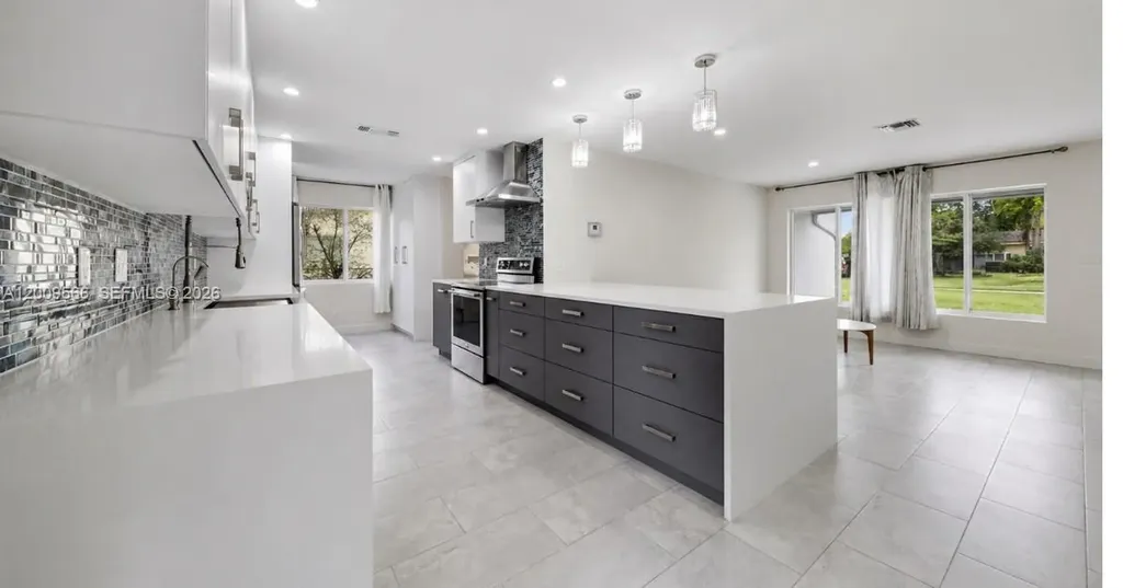 2631 NW 47th Avenue Fort Lauderdale FL 33313