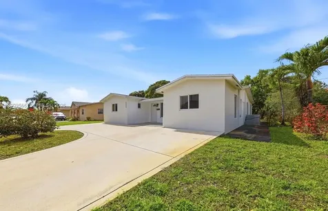 2631 NW 47th Avenue Fort Lauderdale FL 33313