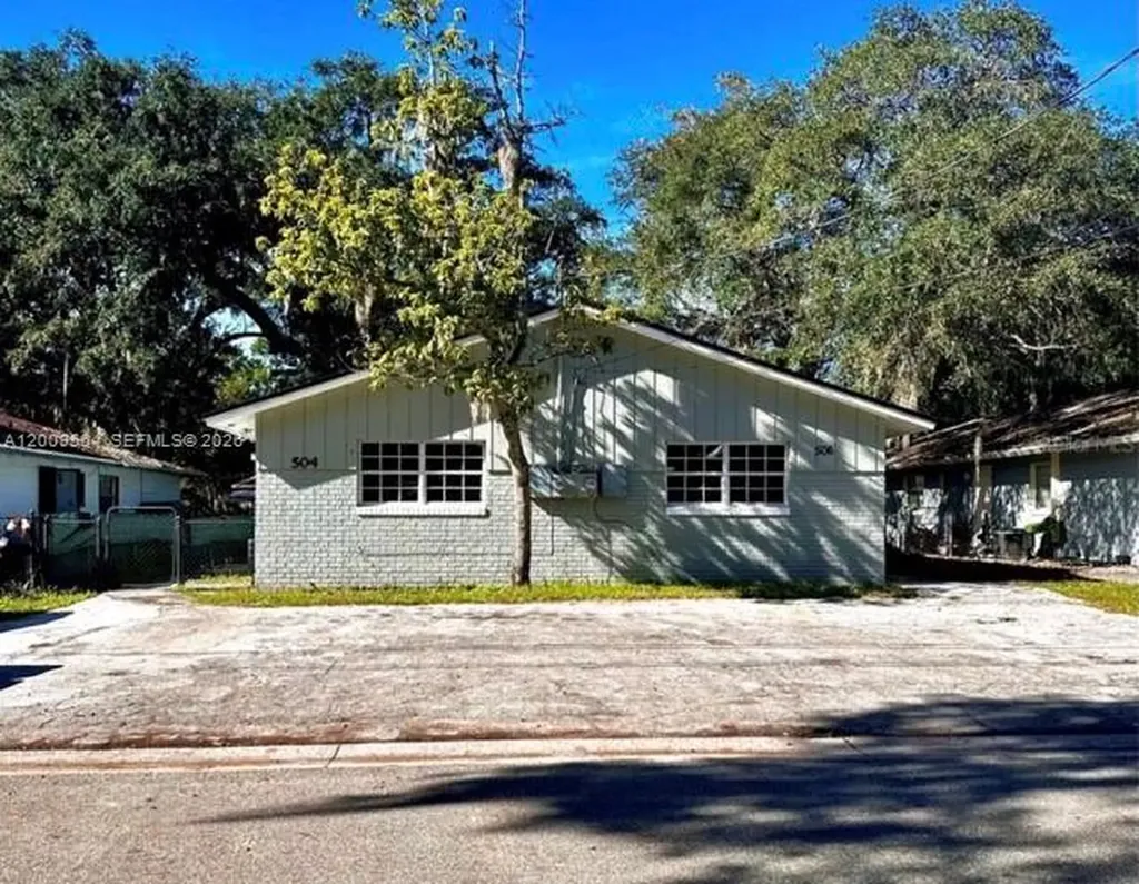 504 Rosland Kissimmee FL 34741