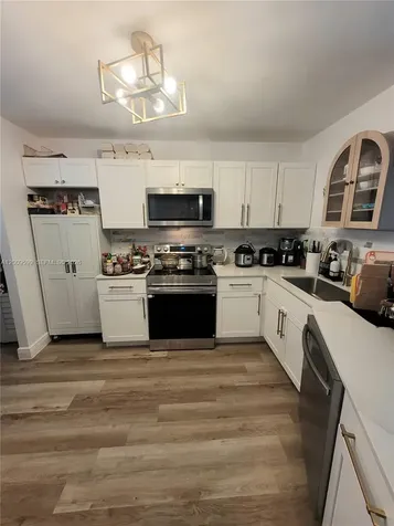 1780 NE 191st Street Miami FL 33179