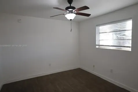 7130 W 11th Court Hialeah FL 33014