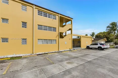 465 E 28th Street Hialeah FL 33013