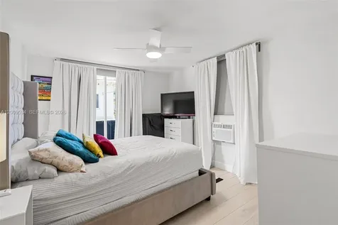 915 Jefferson Avenue Miami Beach FL 33139
