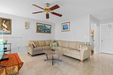 1001 SW 100th Terrace Pembroke Pines FL 33025