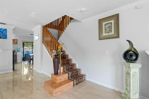 1001 SW 100th Terrace Pembroke Pines FL 33025