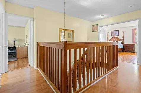 1001 SW 100th Terrace Pembroke Pines FL 33025