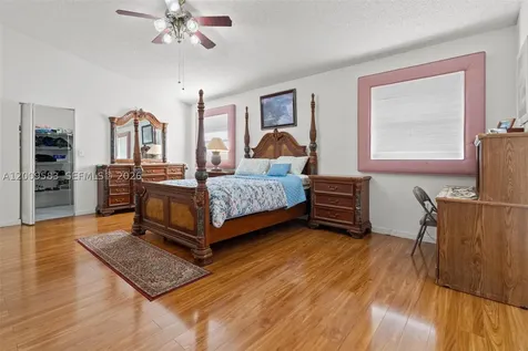1001 SW 100th Terrace Pembroke Pines FL 33025