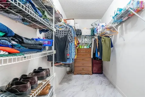 1001 SW 100th Terrace Pembroke Pines FL 33025
