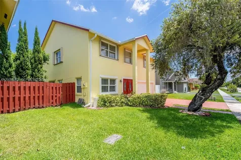 1001 SW 100th Terrace Pembroke Pines FL 33025