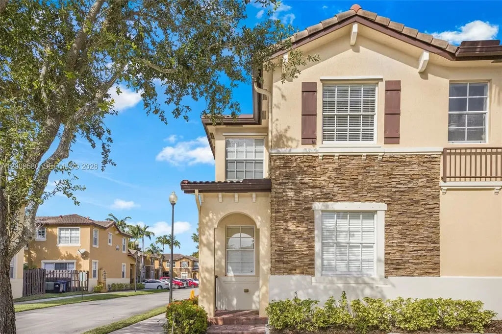 9239 SW 227th Street Cutler Bay FL 33190