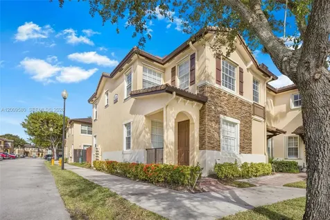 9239 SW 227th Street Cutler Bay FL 33190