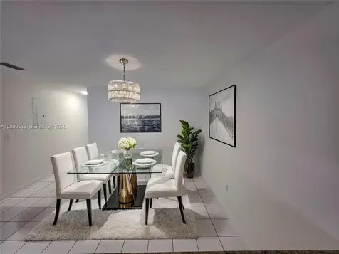 11649 NW 91st Avenue Hialeah Gardens FL 33018
