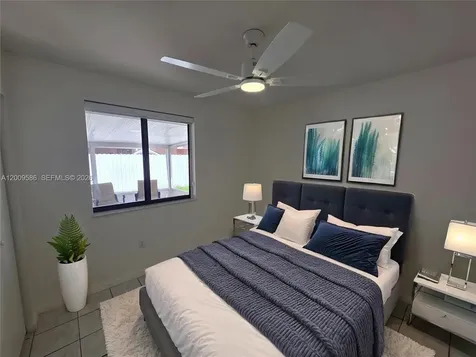 11649 NW 91st Avenue Hialeah Gardens FL 33018