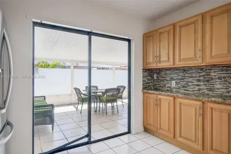 11649 NW 91st Avenue Hialeah Gardens FL 33018