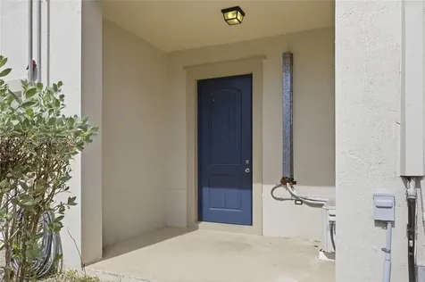 27057 SW 140th Path Homestead FL 33032