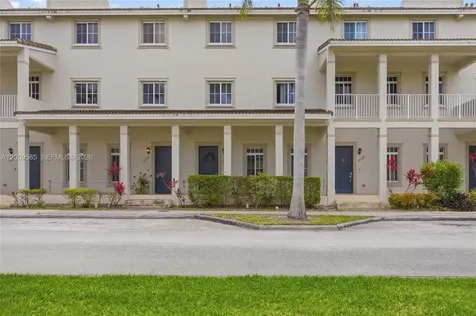 27057 SW 140th Path Homestead FL 33032