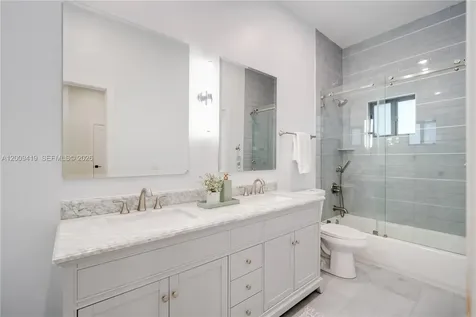 18326 SW 83rd Place Palmetto Bay FL 33157