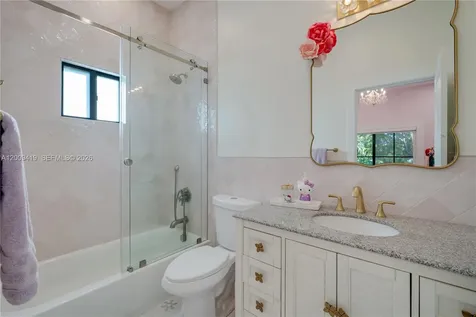 18326 SW 83rd Place Palmetto Bay FL 33157