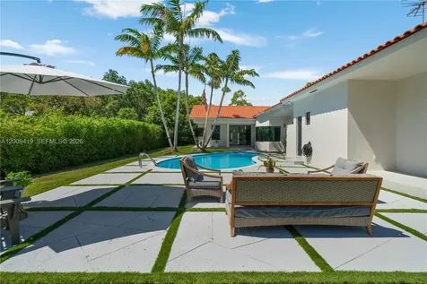 18326 SW 83rd Place Palmetto Bay FL 33157
