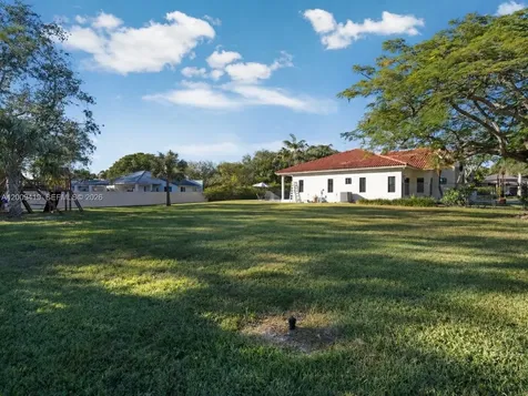 18326 SW 83rd Place Palmetto Bay FL 33157
