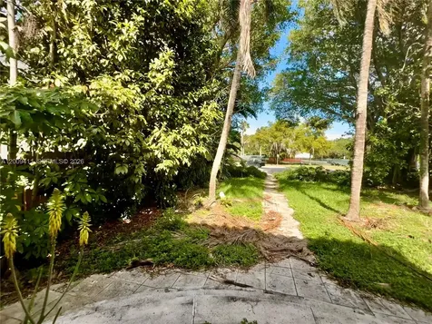 8740 NE 2nd Avenue El Portal FL 33138