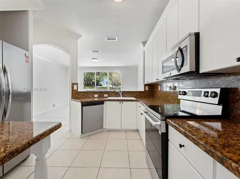 8721 SW 2nd Terrace Miami FL 33174