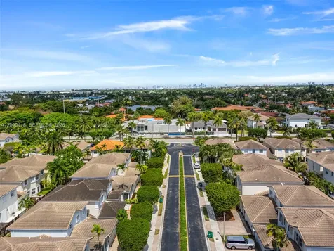 8721 SW 2nd Terrace Miami FL 33174