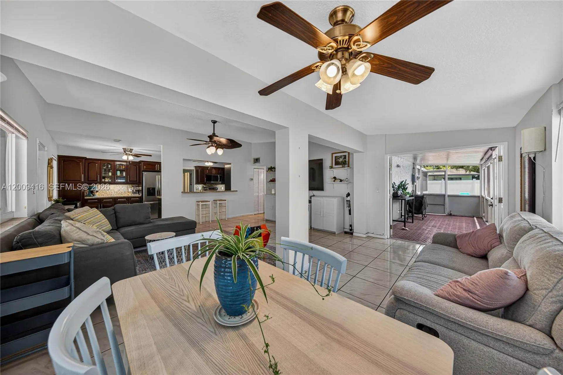 211 S 57th Way Hollywood FL 33023