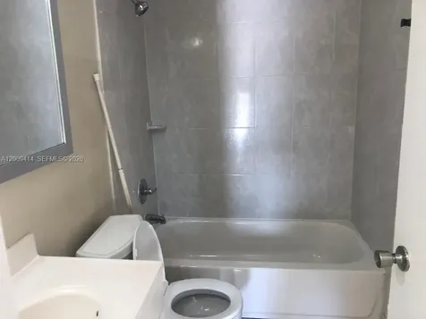 3321 SW 91st Avenue Miami FL 33165