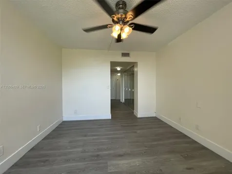 9471 Evergreen Place Davie FL 33324