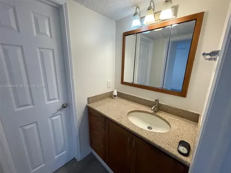 9471 Evergreen Place Davie FL 33324